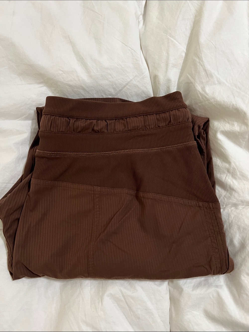 Lululemon size 8 womens Brown Ribbed Active Leggings dance pants